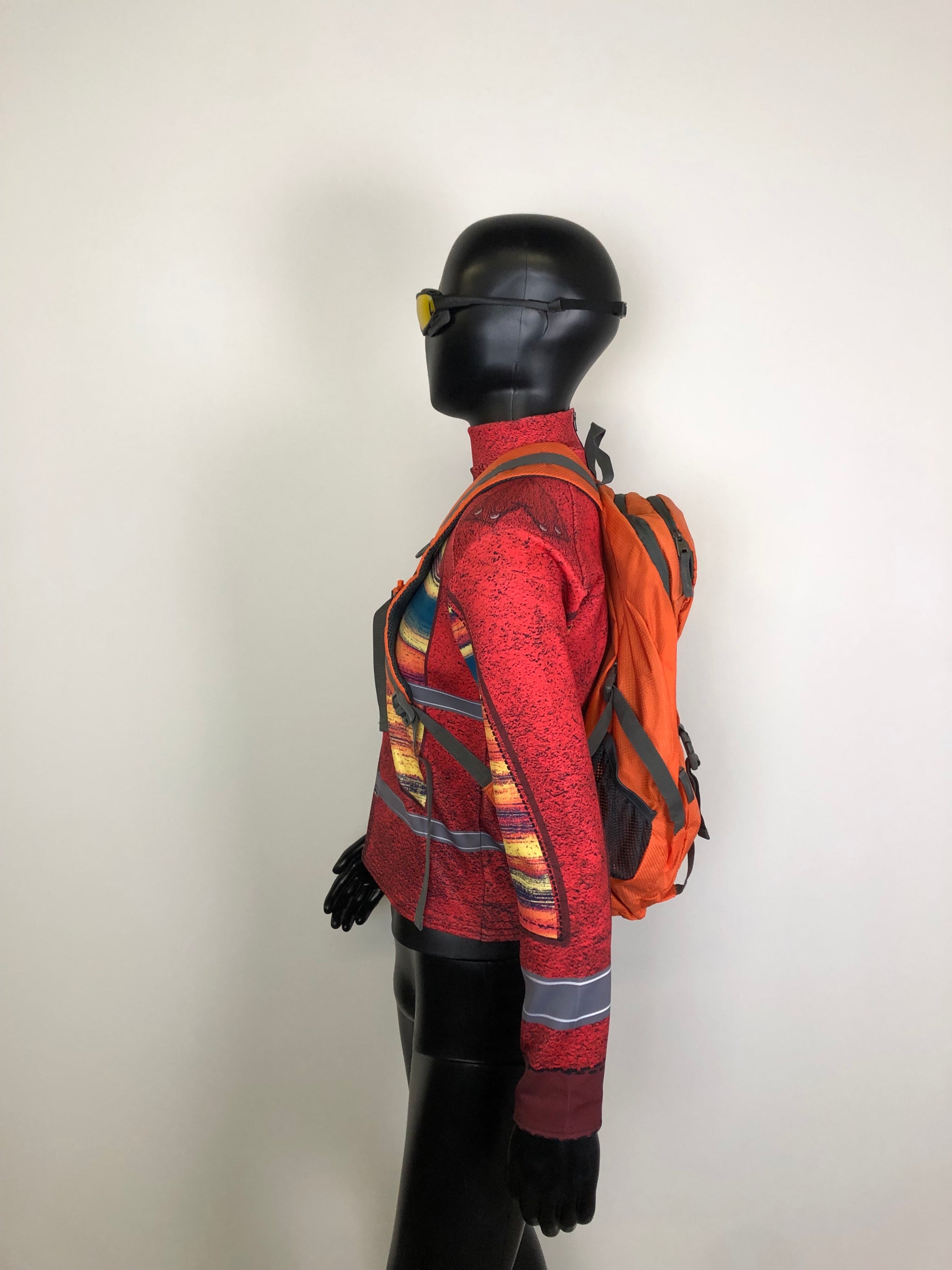 DPG The Climb w/Backpacks and Glasses (Set of 52)